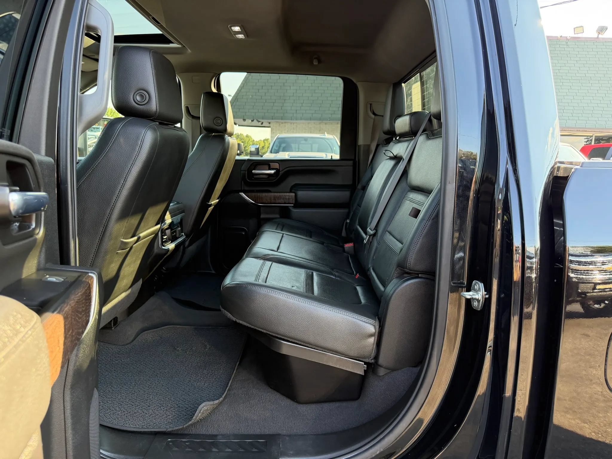 Used 2022 GMC Sierra 3500 Denali AWD/4WD image 22