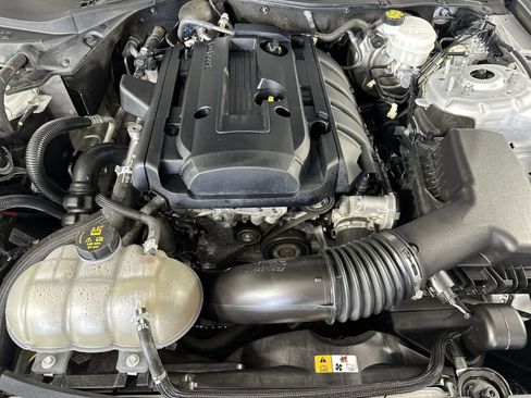 Used 2018 Ford Mustang Coupe RWD image 27