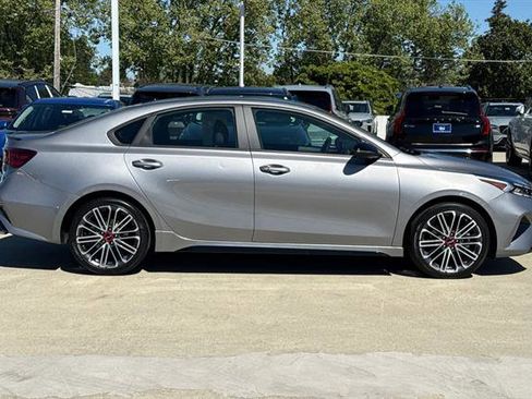 Used 2023 Kia Forte GT w/ GT2 Package image 2