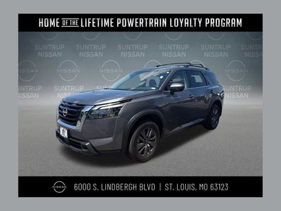 Used 2025 Nissan Pathfinder SV w/ SV Premium Package
