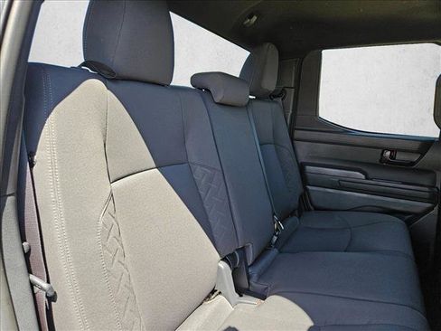 Used 2025 Toyota Tacoma SR5 AWD/4WD image 18