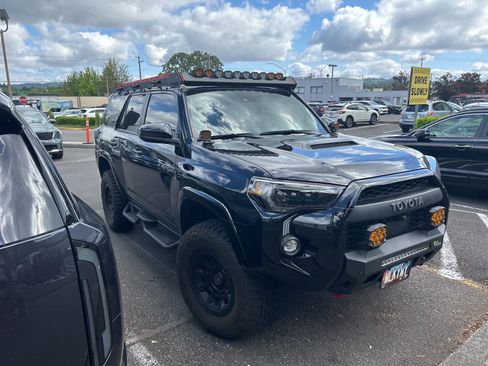 Used 2022 Toyota 4Runner TRD Pro AWD/4WD image 2