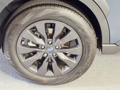 Certified 2025 Subaru Outback Onyx Edition image 6