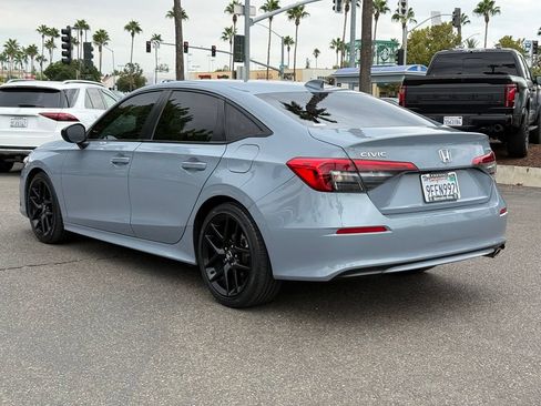 Used 2023 Honda Civic Sport image 6