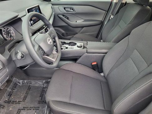 New 2025 Nissan Rogue S image 15