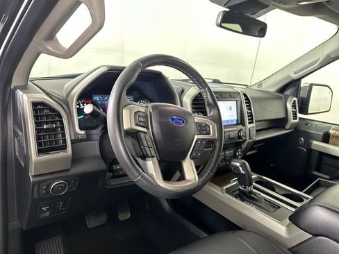 Used 2020 Ford F150 Lariat image 13