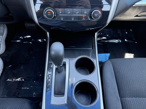 Used 2014 Nissan Altima 2.5 S FWD image 20
