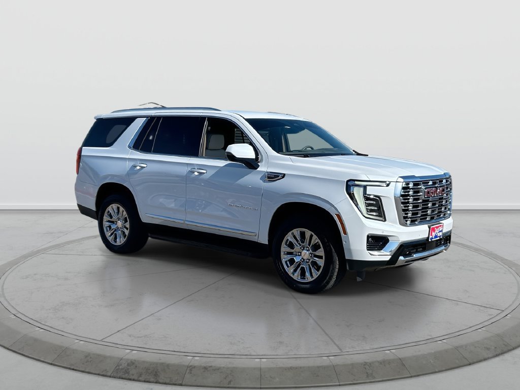 Used 2026 GMC Yukon Denali w/ LPO, Floor Liner Package AWD/4WD image 2