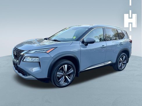 Used 2021 Nissan Rogue SL image 3