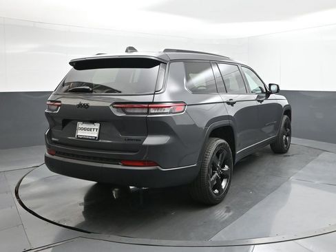 New 2025 Jeep Grand Cherokee L Limited w/ Black Appearance Package image 11