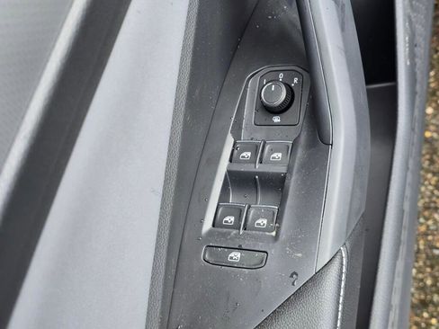 New 2026 Volkswagen Jetta SE image 22