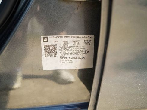 Used 2019 Chevrolet Cruze LT FWD image 37