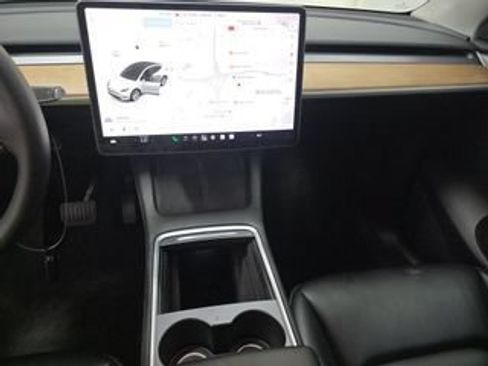 Used 2023 Tesla Model Y Long Range AWD/4WD image 4