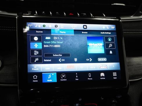 Certified 2023 Jeep Grand Cherokee Limited w/ Black Appearance Package image 26