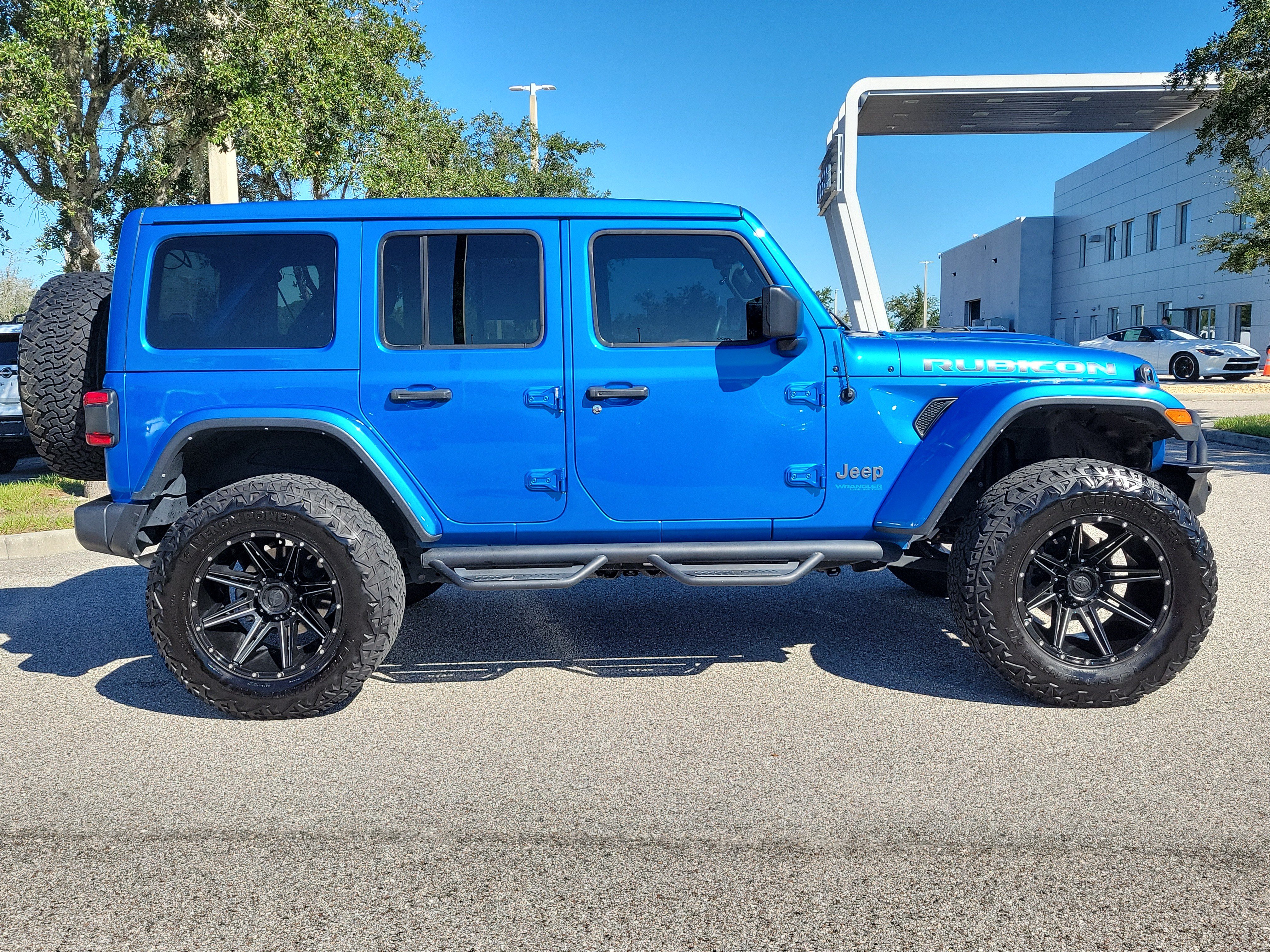 Used 2021 Jeep Wrangler Unlimited Rubicon 4xe w/ Cold Weather Group AWD/4WD image 4