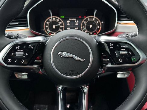 Used 2025 Jaguar F-PACE R-Dynamic S AWD/4WD image 12