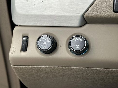 Used 2020 GMC Yukon SLT w/ Open Road Package image 16
