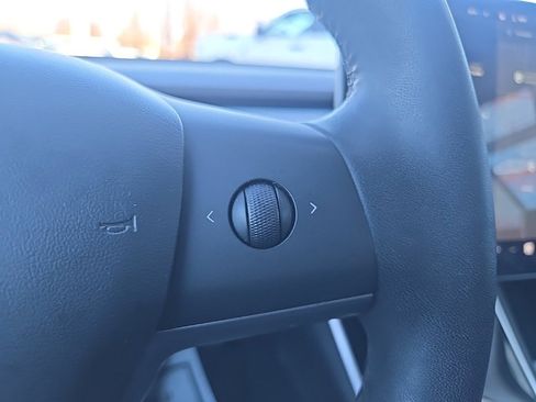 Used 2020 Tesla Model 3 Standard Range Plus image 40