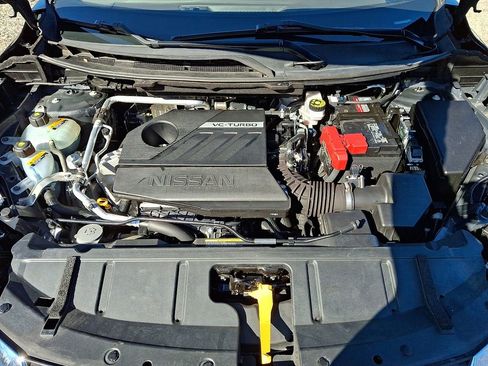 Certified 2023 Nissan Rogue SV image 28