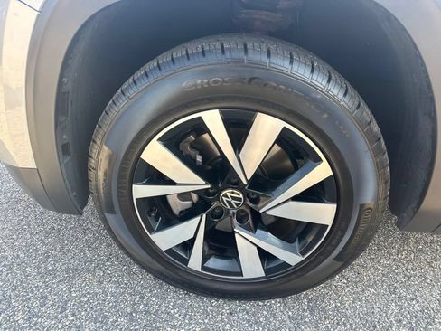 Used 2021 Volkswagen Atlas Cross Sport SE AWD/4WD image 31