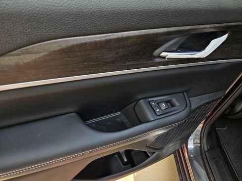 New 2026 Jeep Grand Cherokee Altitude RWD image 12