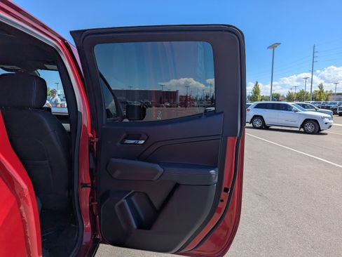 Used 2026 Chevrolet Colorado LT w/ LT Convenience Package AWD/4WD image 41
