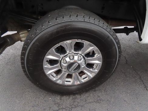 Used 2018 Ford F250 XLT w/ XLT Premium Package image 21