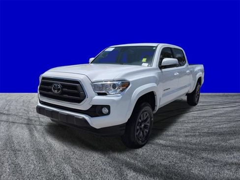 Used 2023 Toyota Tacoma SR5 w/ Technology Package AWD/4WD image 8