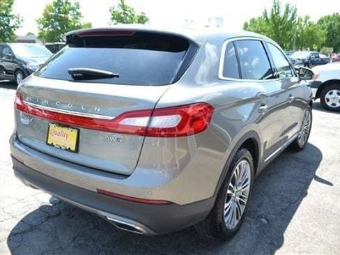 Used 2016 Lincoln MKX Reserve w/ Climate Package AWD/4WD image 6