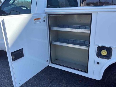 Used 2015 Ford F250 XL w/ Power Equipment Group image 8