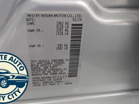 Used 2024 Nissan Altima 2.5 SV image 19