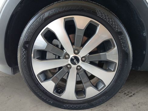 Used 2022 Kia Telluride S image 14