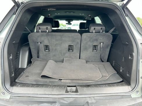 Used 2023 Chevrolet Traverse LT AWD/4WD image 16