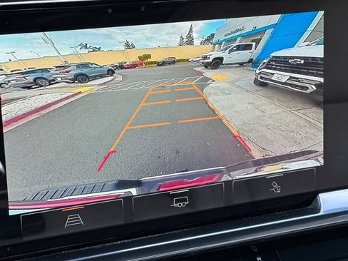 Used 2024 GMC Sierra 2500 SLT w/ Max Trailering Package image 26