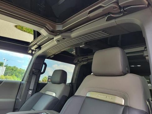 New 2025 GMC Hummer EV 3X w/ LPO, Illumination Package image 29