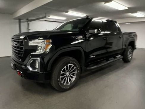 Used 2022 GMC Sierra 1500 AT4 w/ AT4 Preferred Package AWD/4WD image 4