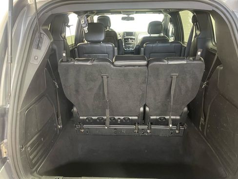 Used 2017 Dodge Grand Caravan GT image 18