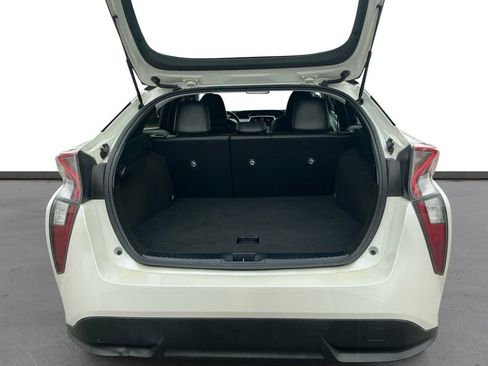 Used 2016 Toyota Prius Three Touring image 13