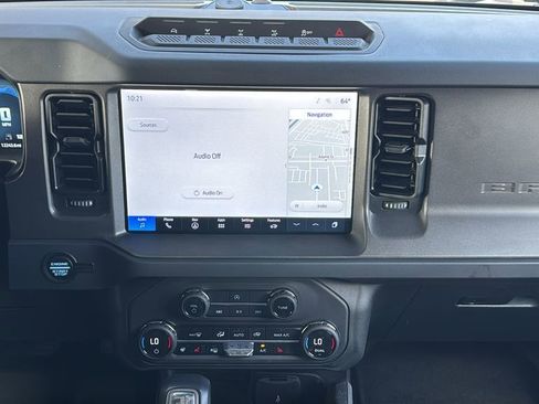 Certified 2025 Ford Bronco Badlands AWD/4WD image 12