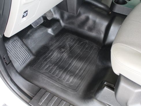 Used 2018 Ford F150 XL w/ Equipment Group 101A Mid AWD/4WD image 26