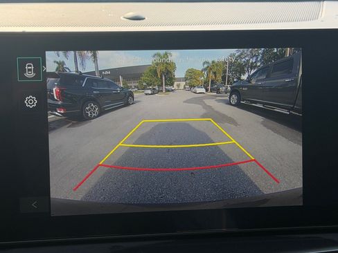 Certified 2026 Kia Sorento LX FWD image 45