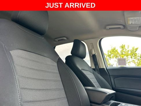 Certified 2022 Ford Edge SE w/ Black Appearance Package AWD/4WD image 18