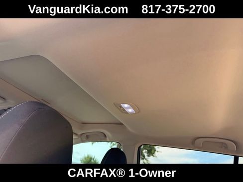 Used 2024 Subaru Outback Premium AWD/4WD image 27