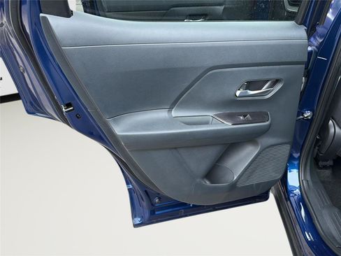 Used 2023 Nissan Kicks S FWD image 22