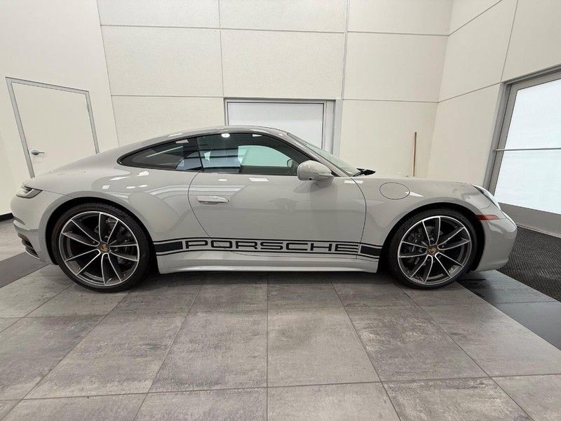 Used 2024 Porsche 911 Carrera w/ Premium Package RWD image 9