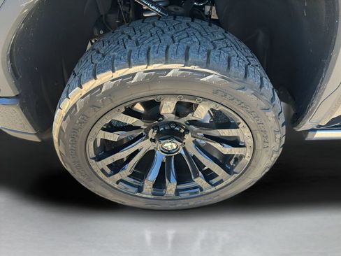 Used 2025 GMC Sierra 1500 Denali Ultimate AWD/4WD image 9