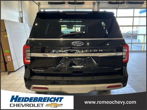 Used 2022 Ford Expedition Max Platinum image 4
