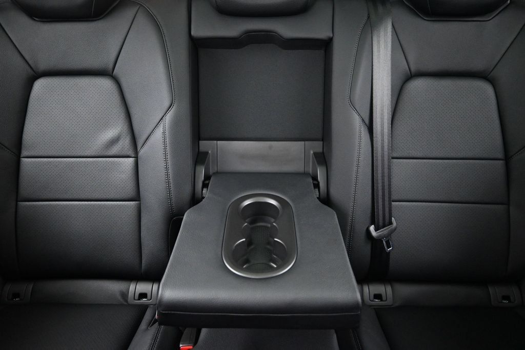 Certified 2026 Porsche Cayenne AWD/4WD image 21