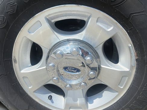Used 2016 Ford F250 XLT w/ XLT Value Package AWD/4WD image 18
