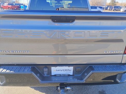 Used 2022 Chevrolet Silverado 1500 Custom Trail Boss w/ Safety Confidence Package image 18